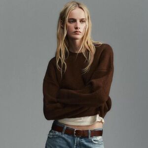 Zara NWOT Knit sweater